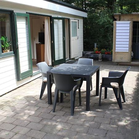 Sfeervolle Chalet Met Terras, H14 De Veldkamp, Epe, Voor 4 Personen Villa Exterior foto